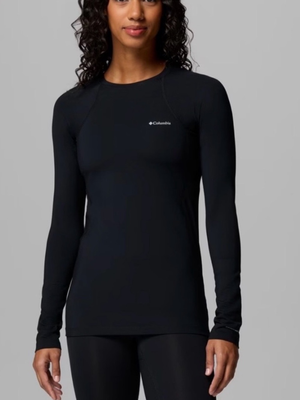 Columbia Women’s Black Long-Sleeve Crew Performance Omni Heat Top.